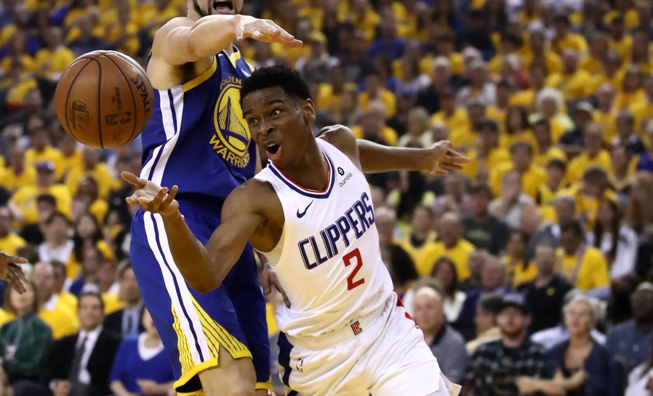 俄克拉荷马雷霆今晨门线救险；志在NBA季后赛名次提升；球迷炸锅；资深球员宣示担当的简单介绍